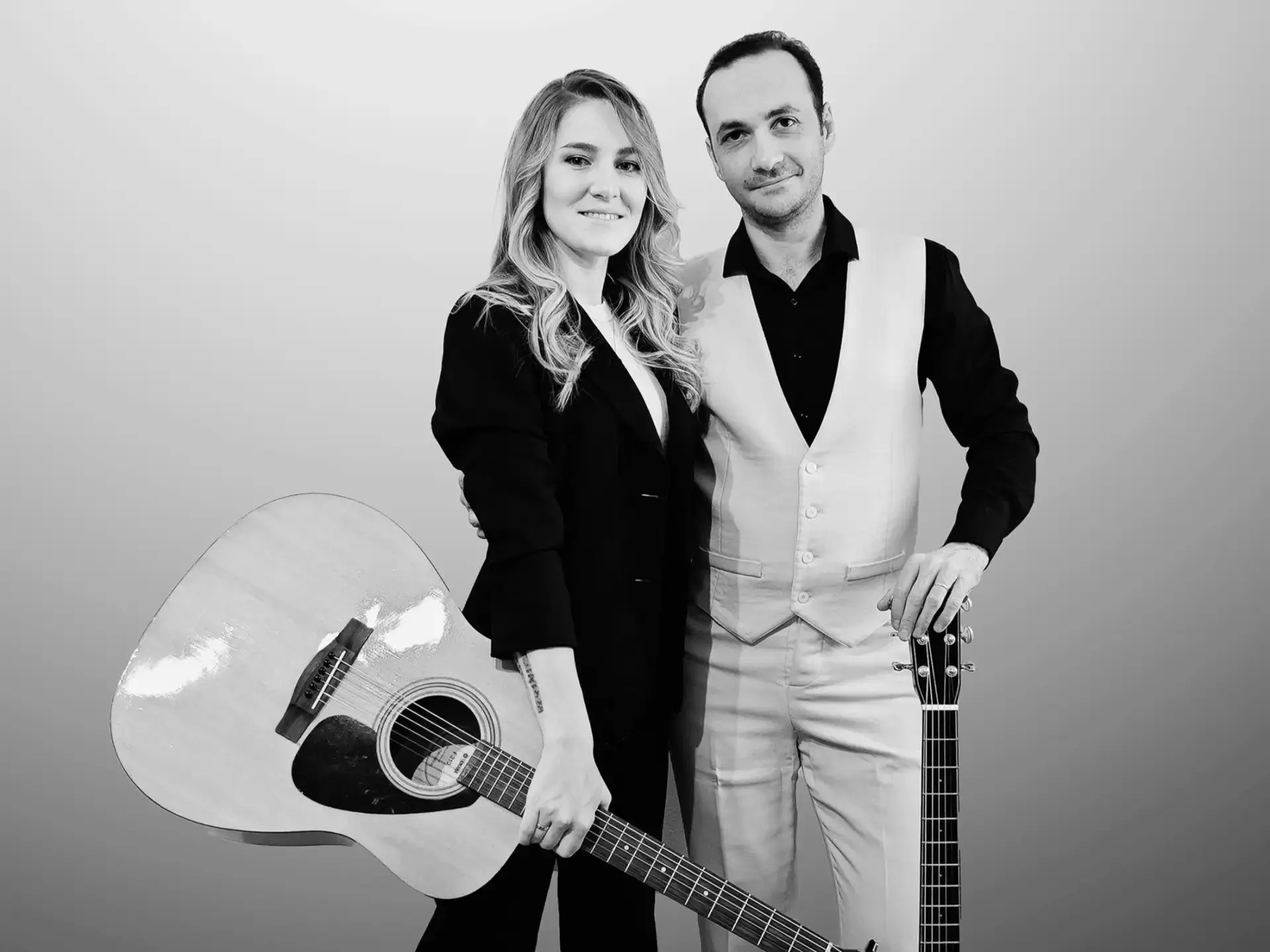 🎼 «Ни о чем не жалеть» (12+) 

Олег и Екатерина Берковы приглашают на акустический концерт бардовск