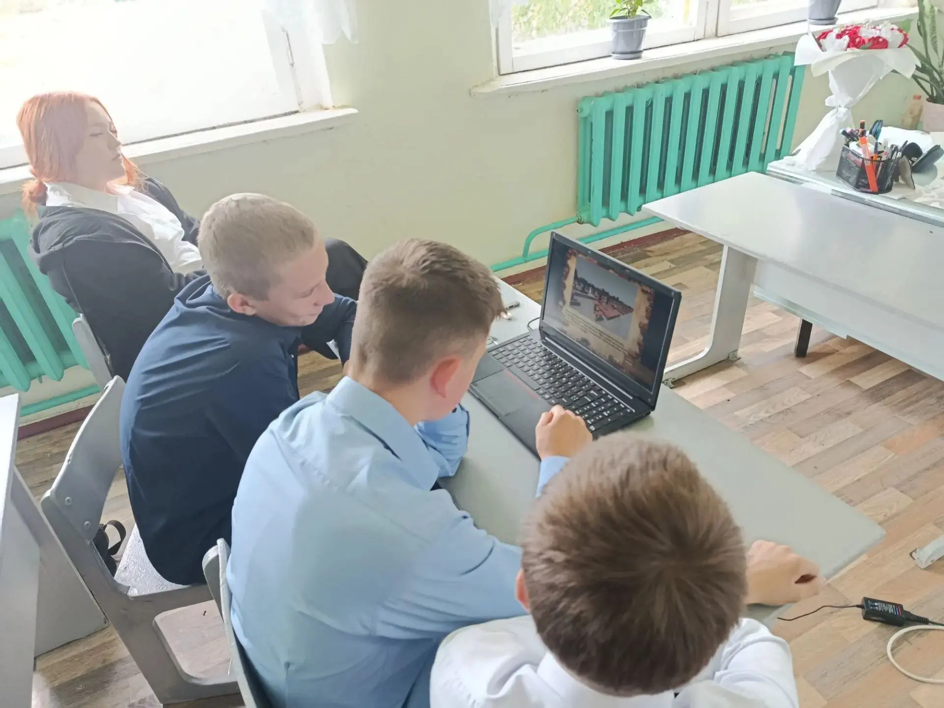 Пост памяти и солидарности: в нашей школе прошли мероприятия, посвященные Дню солидарно...