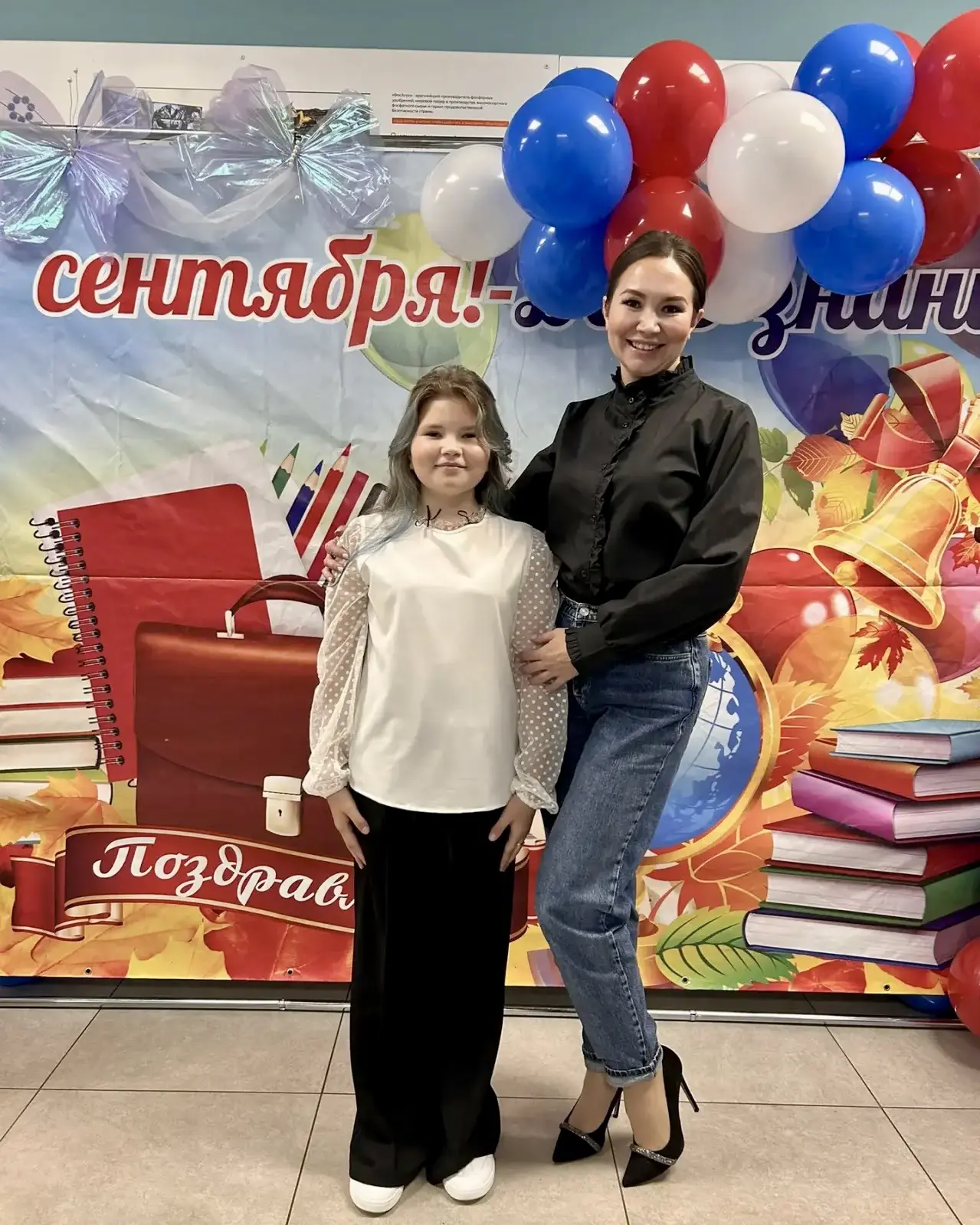 Сегодня школы Мурманской области вновь открыли двери для учеников, педагогов и родителей.