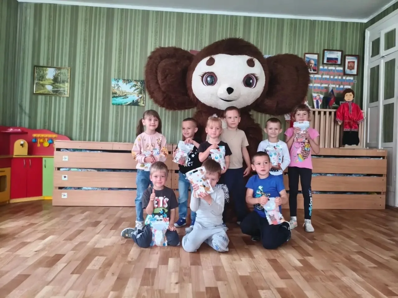 🎉Сегодня в нашей группе "Аистёнок"🎈 замечательный день - свой день рождения отмечает ...