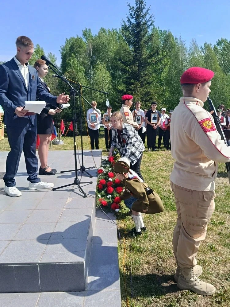Вчера в важный для всех нас день, день Победы, воспитанники детского сада  "Спутник " в...