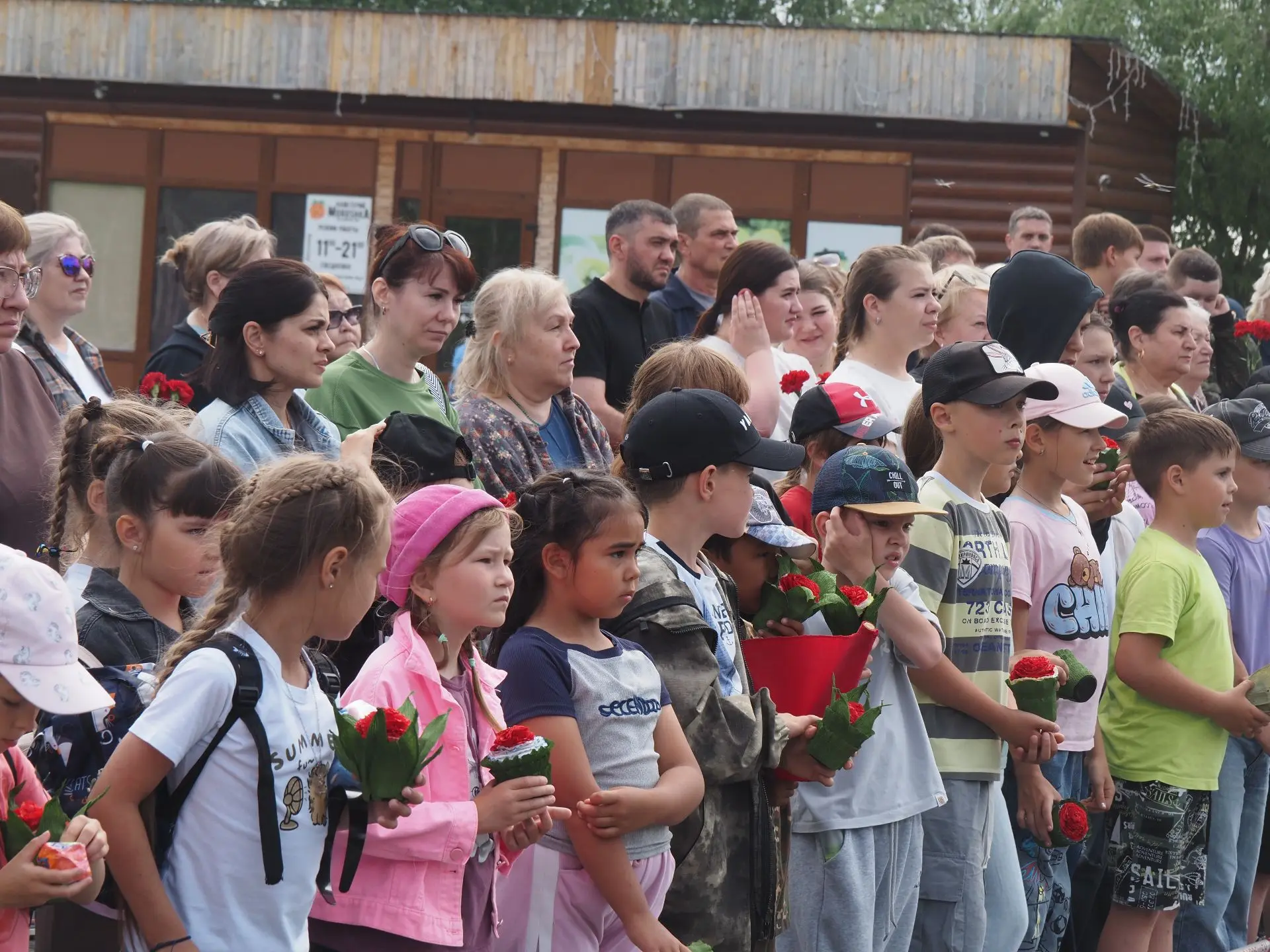 День памяти и скорби.
⁣
22 июня в Ханымее на площади у памятника "День Победы" состоялся торжественн
