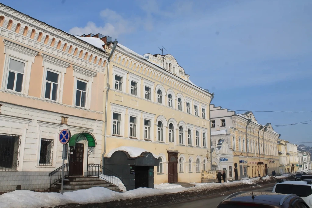 В Сарапуле планируют отремонтировать дом купца 1-й гильдии Николая Дедюхина на ул. Раск...