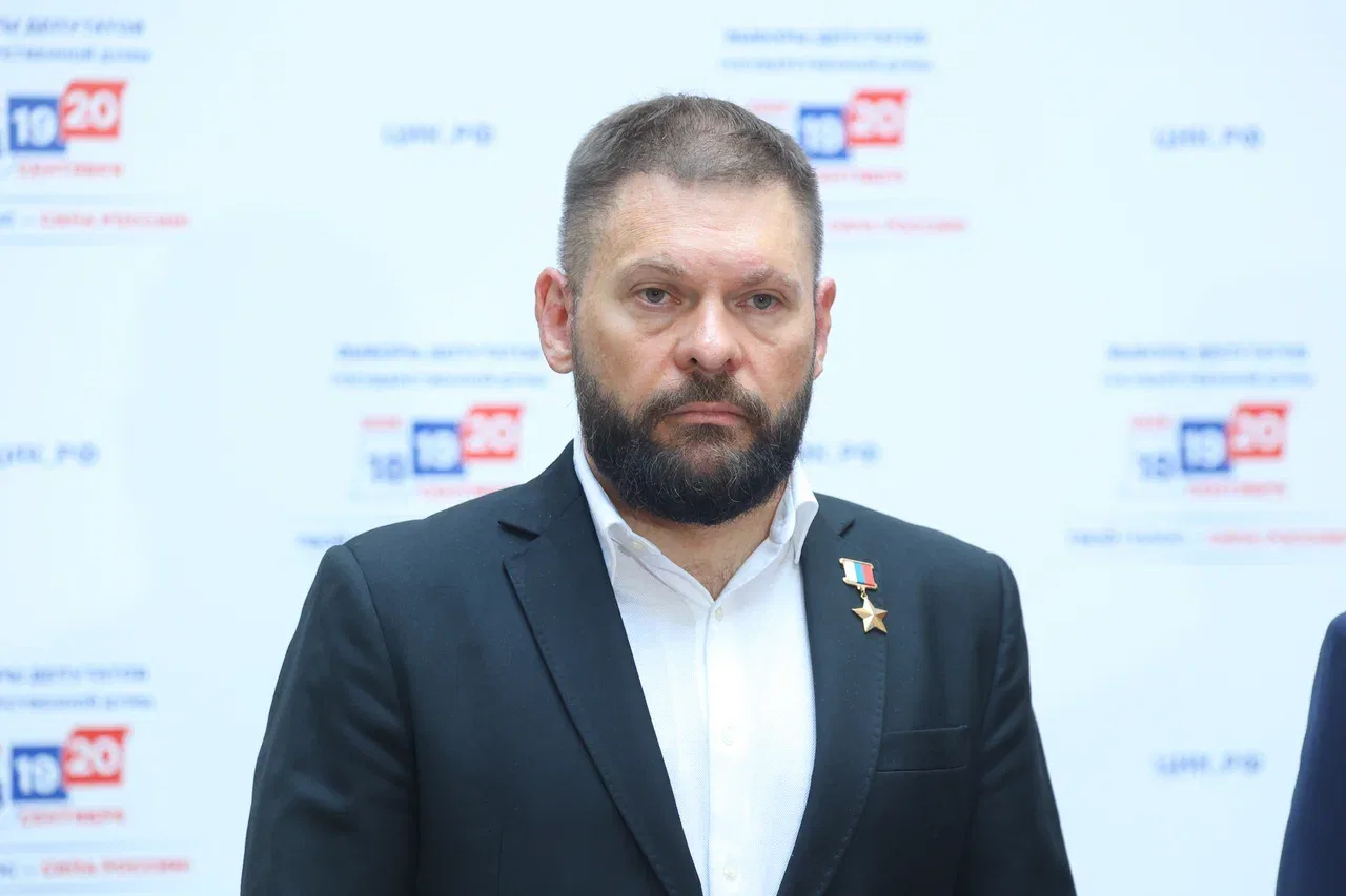 Евгений Поддубный — военный корреспондент, чьи репортажи из горячих точек знает вся страна. Уроженец
