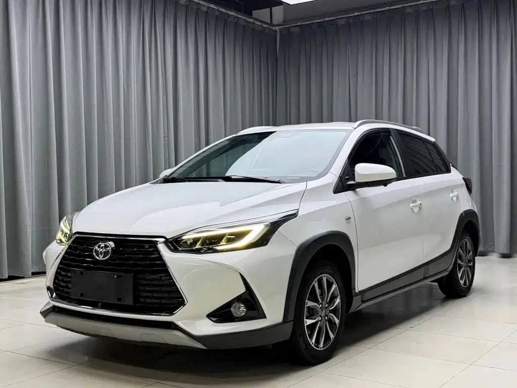 🚗 МАШИНА ДНЯ: Toyota Yaris L — 3-е поколение из Китая 🇨🇳