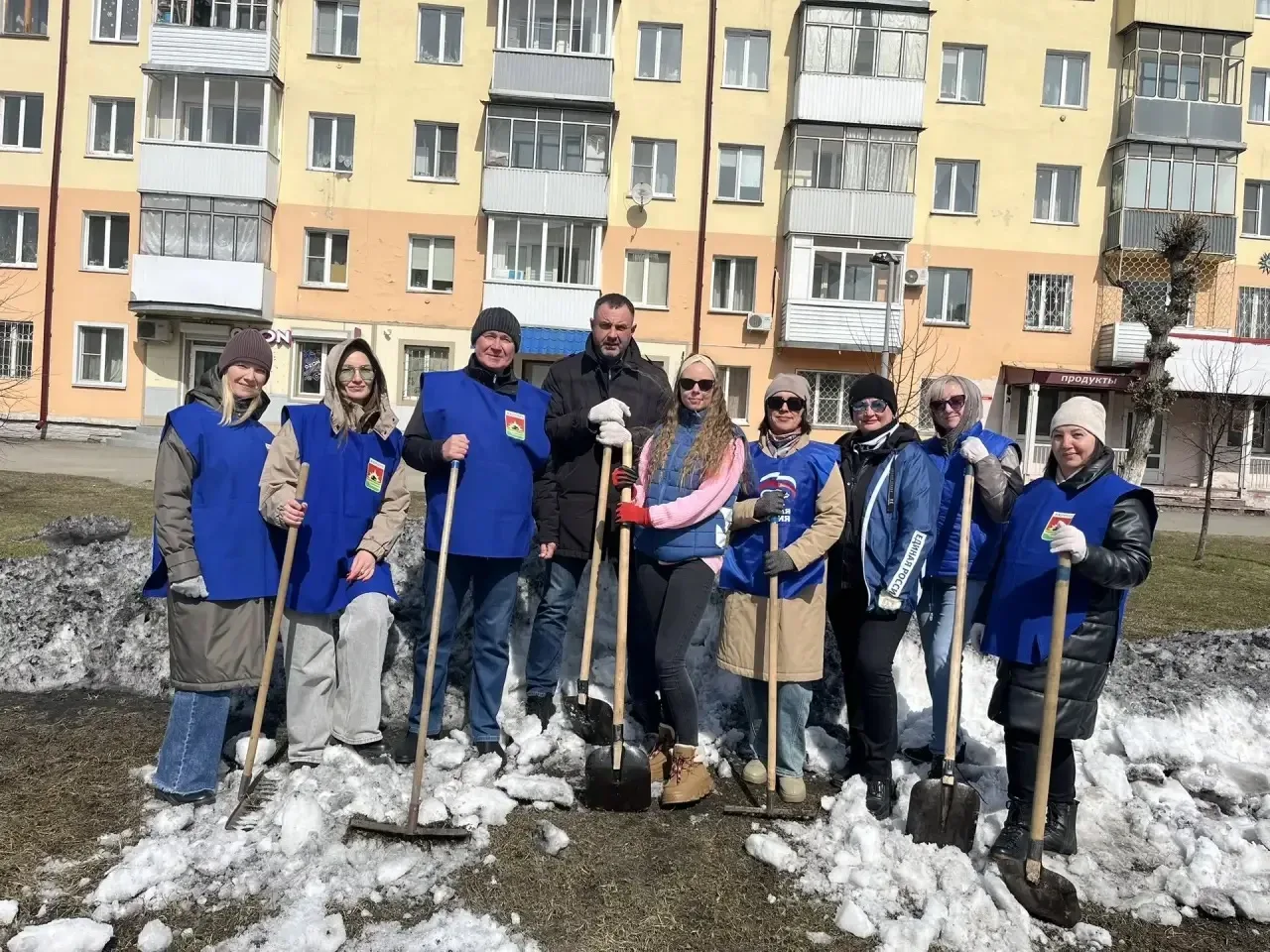 Сезон большой уборки продолжается!  🗓 Сегодня во всех муниципалитетах работники предприятий, муницип