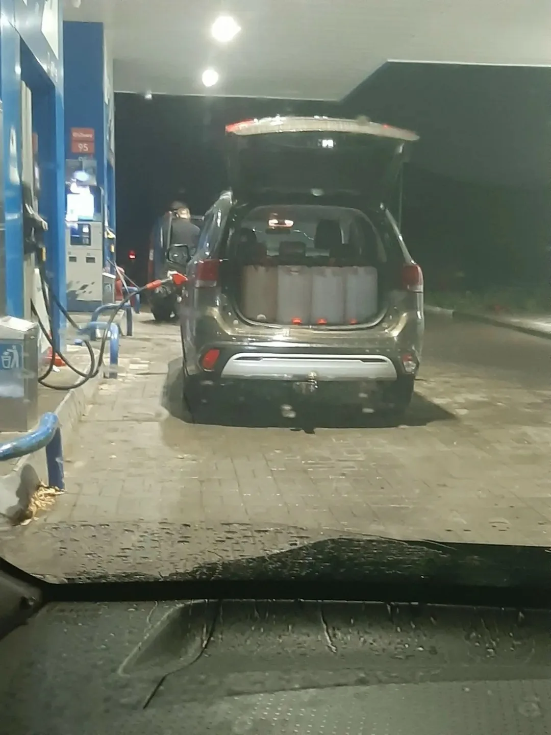🚘Водителями, которые заливают бензин в канистры и баки, заинтересовалась прокуратура