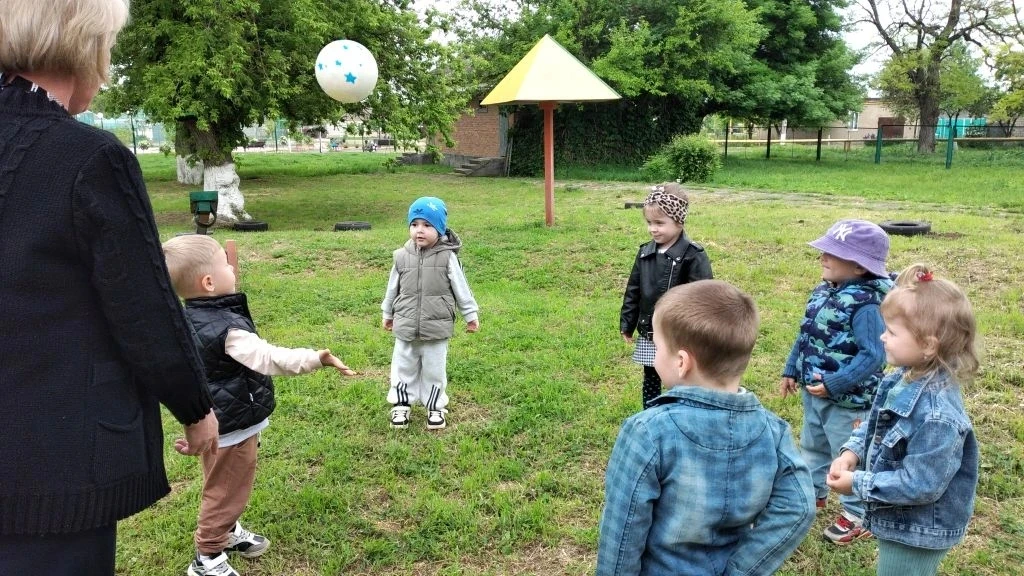 Прогулка в детском саду — это не просто перерыв между занятиями, а самое важное, неотъе...