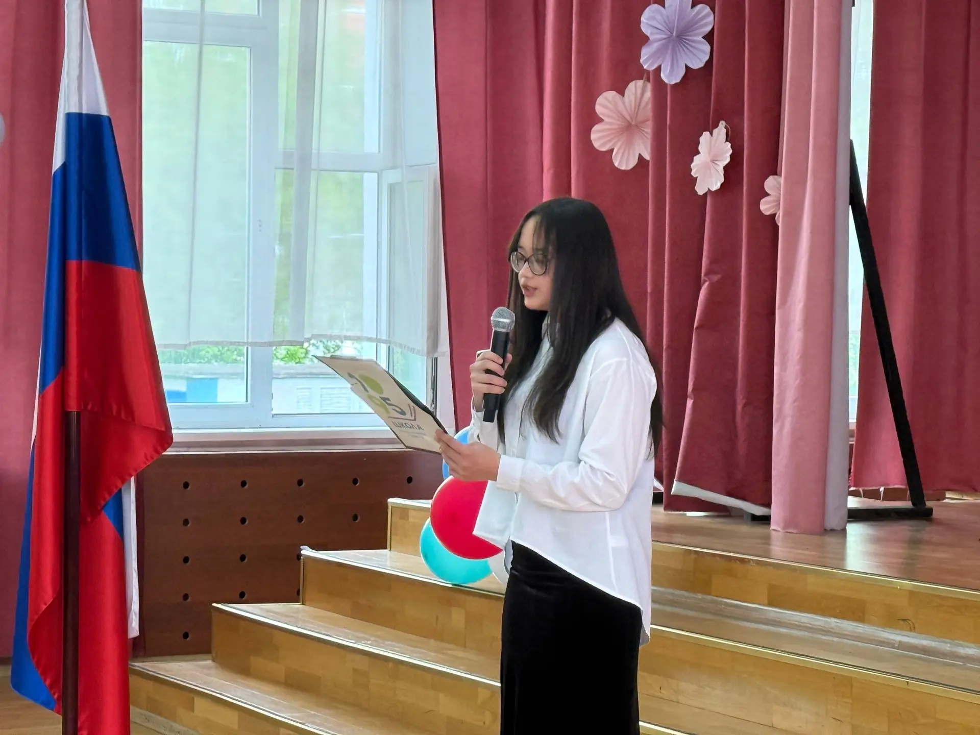 Торжественное завершение учебного года ⭐️  Сегодня в нашей школе прошли торжественные линейки в чест