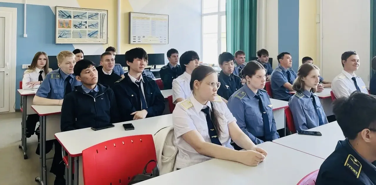 💬🤝 Сердце сообщества — в общих ценностях! 💫  18 мая в УУКЖТ ИрГУПС прошли занятия «Разговоры о важно