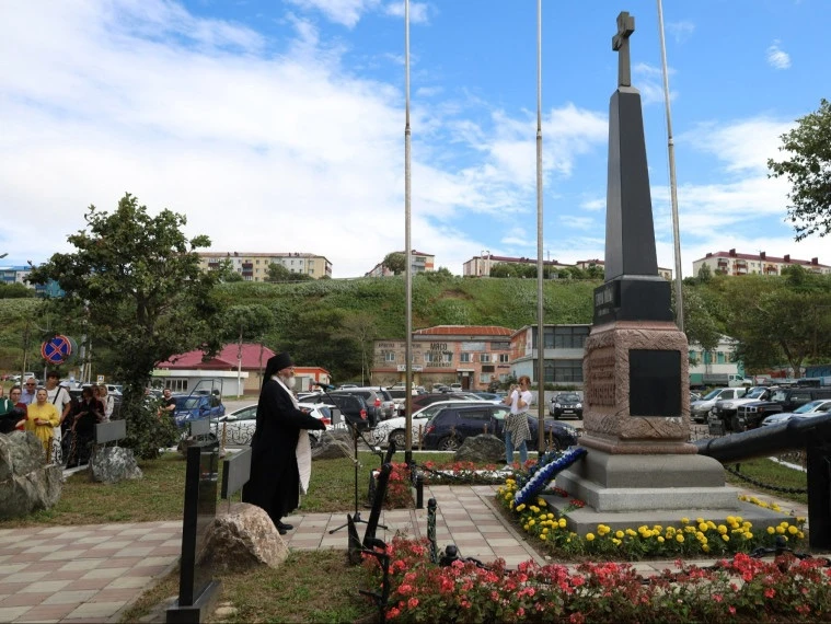 ⚓️ В Корсакове почтили память экипажа крейсера «Новик».