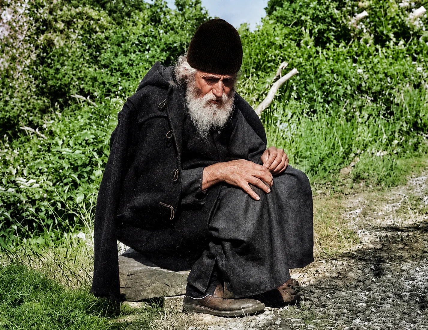 Одна фраза старца Паисия Святогорца не отпускает меня уже три года: «Лучше пусть будет трудно тебе, 