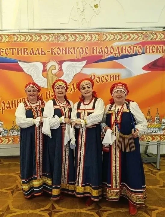 Триумф нашей песни на всероссийском уровне! 🇷🇺✨

В День России творческая делегация Ершовского цен