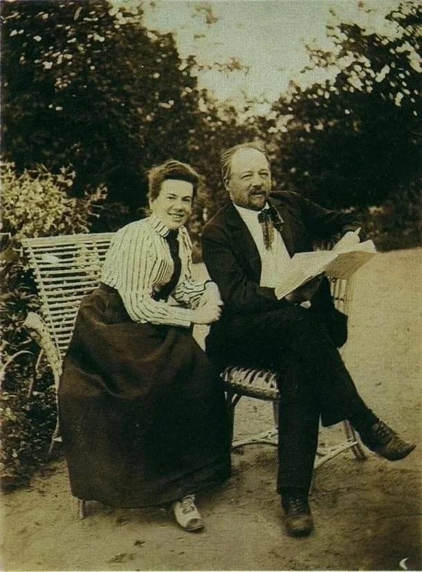 Осенью 1897 года Лев Толстой вот так прокомментировал в письме старшей дочери Татьяне ее намерение в