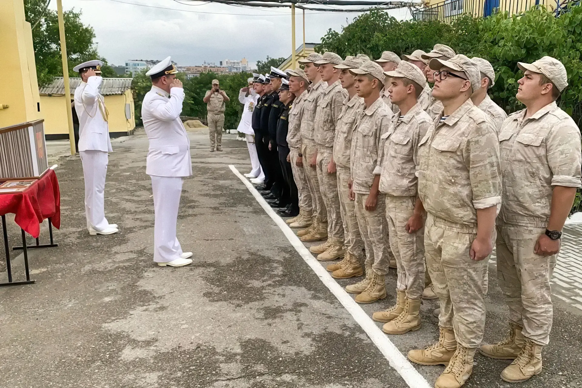Сегодня, в День военно-морского флота, поздравляю ветеранов и всех, кто состоит в воинских частях во