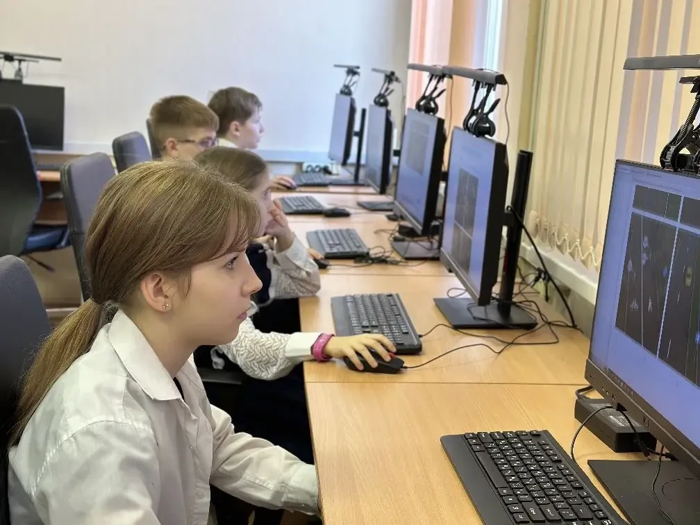 🚦🏆 Мы призёры «Безопасного колеса – 2026»   Команда ЮИД «Светофор» Курчатовской школы вновь доказала