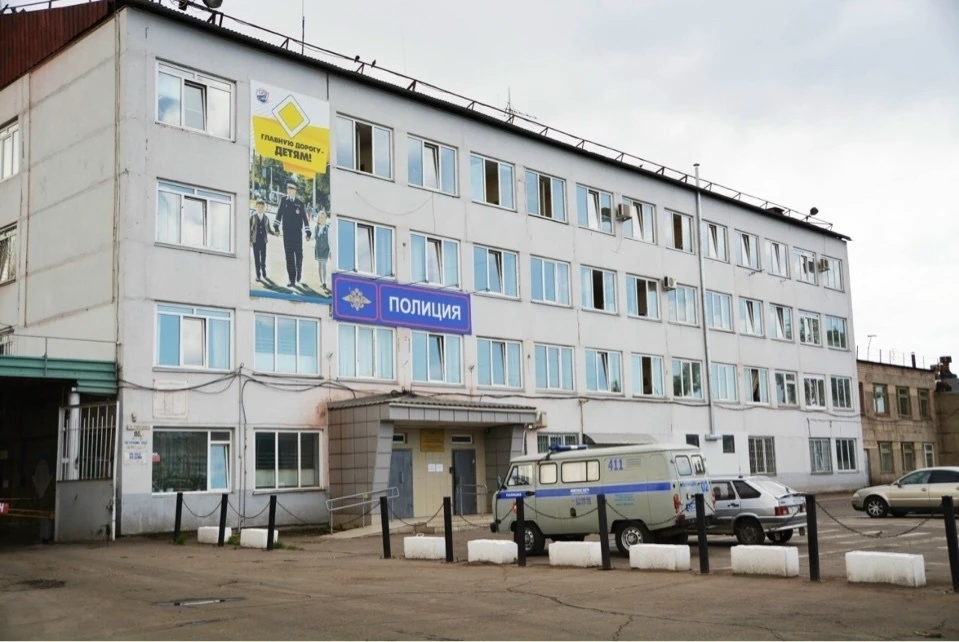 Воры проникли в квартиру через незапертую дверь

В Магнитогорске один из местных жителей стал жертво