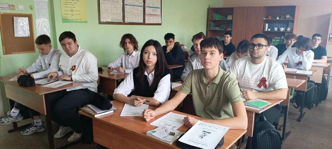 23 апреля, наши старшеклассники участвовали в международной акции «Диктант Победы». Мероприятие позв