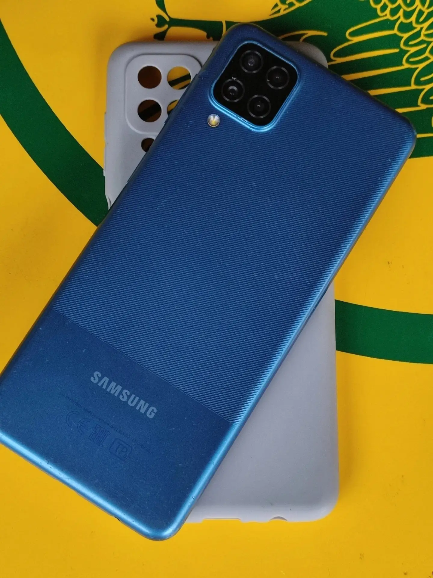 Samsung galaxy a12.
