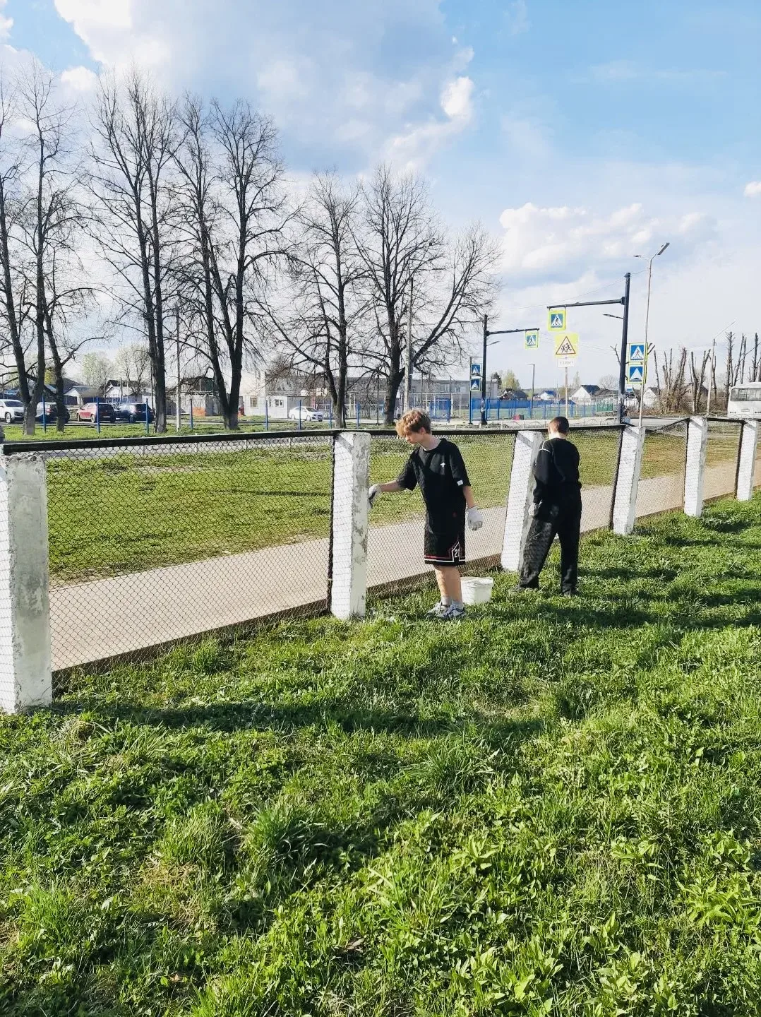 📍Сегодня в школе официально начал работу трудовой отряд юношей 8 классов! Ребята прошл...