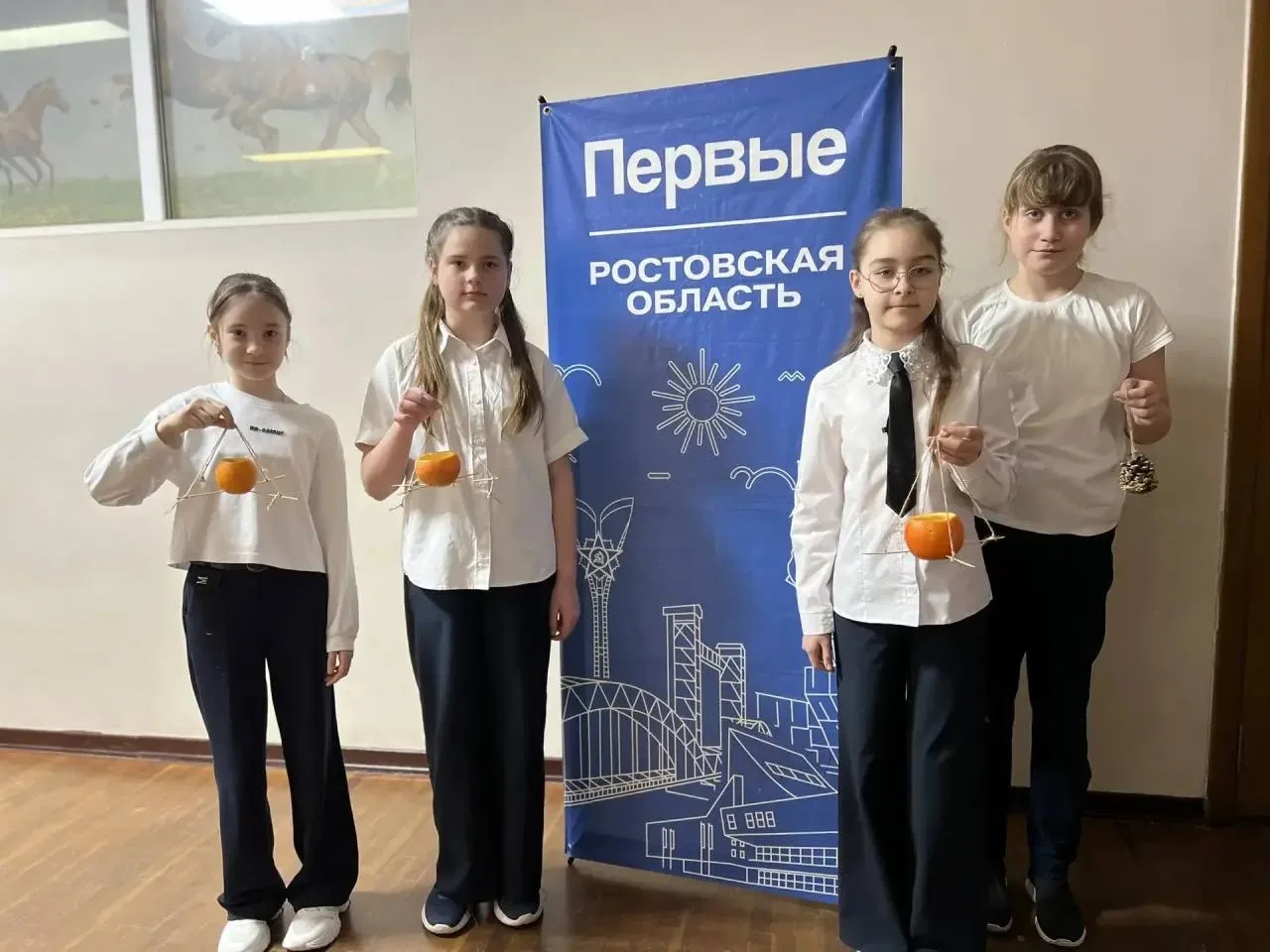 Юннаты Первых  💚Ученики 4 «Ж» класса совместно со специалистом местного отделения «Движение Первых» 