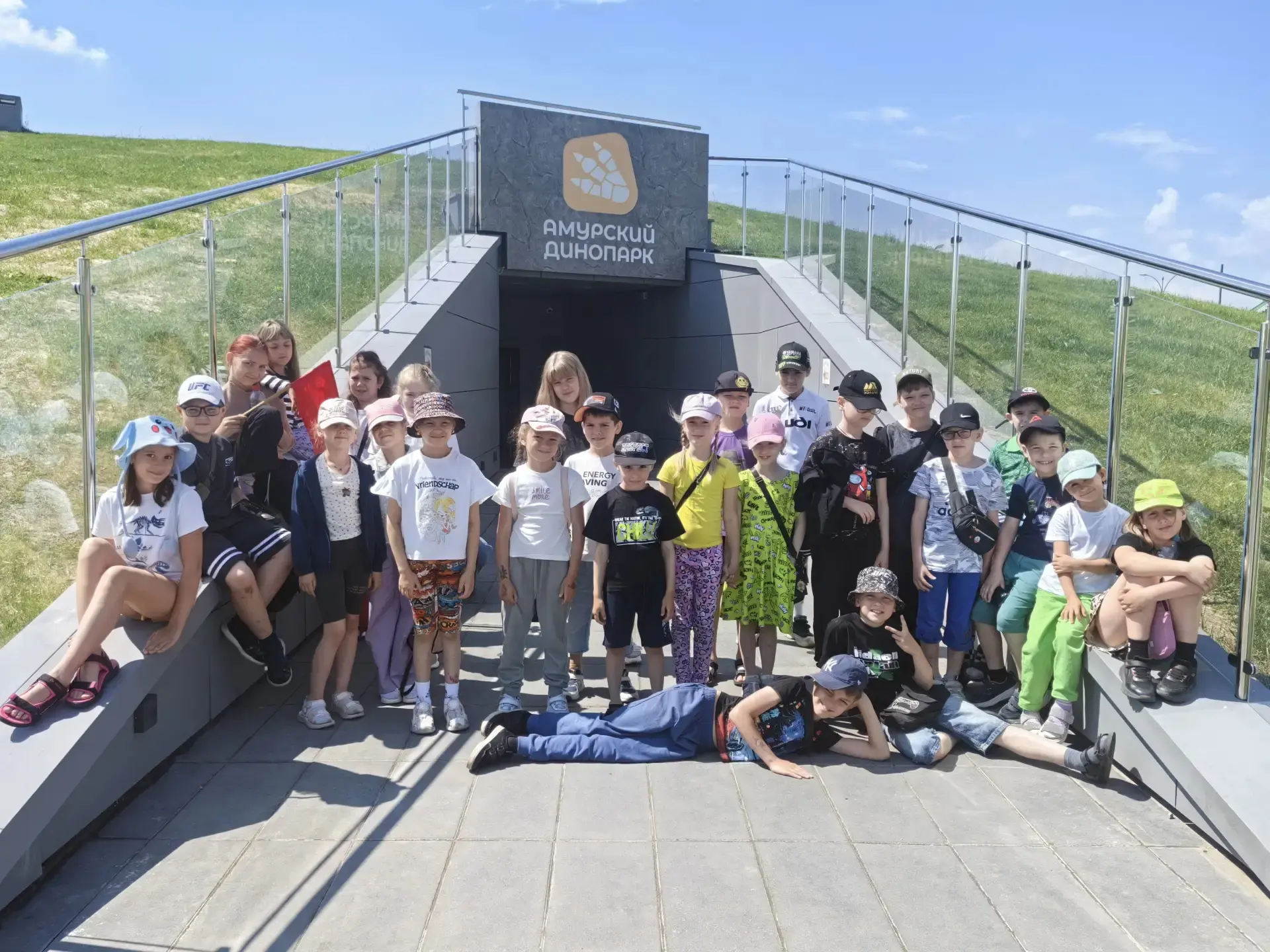 Летние профильные смены подходят к концу! 🌞🎈

Наши летние профильные смены завершаются, и мы спеши