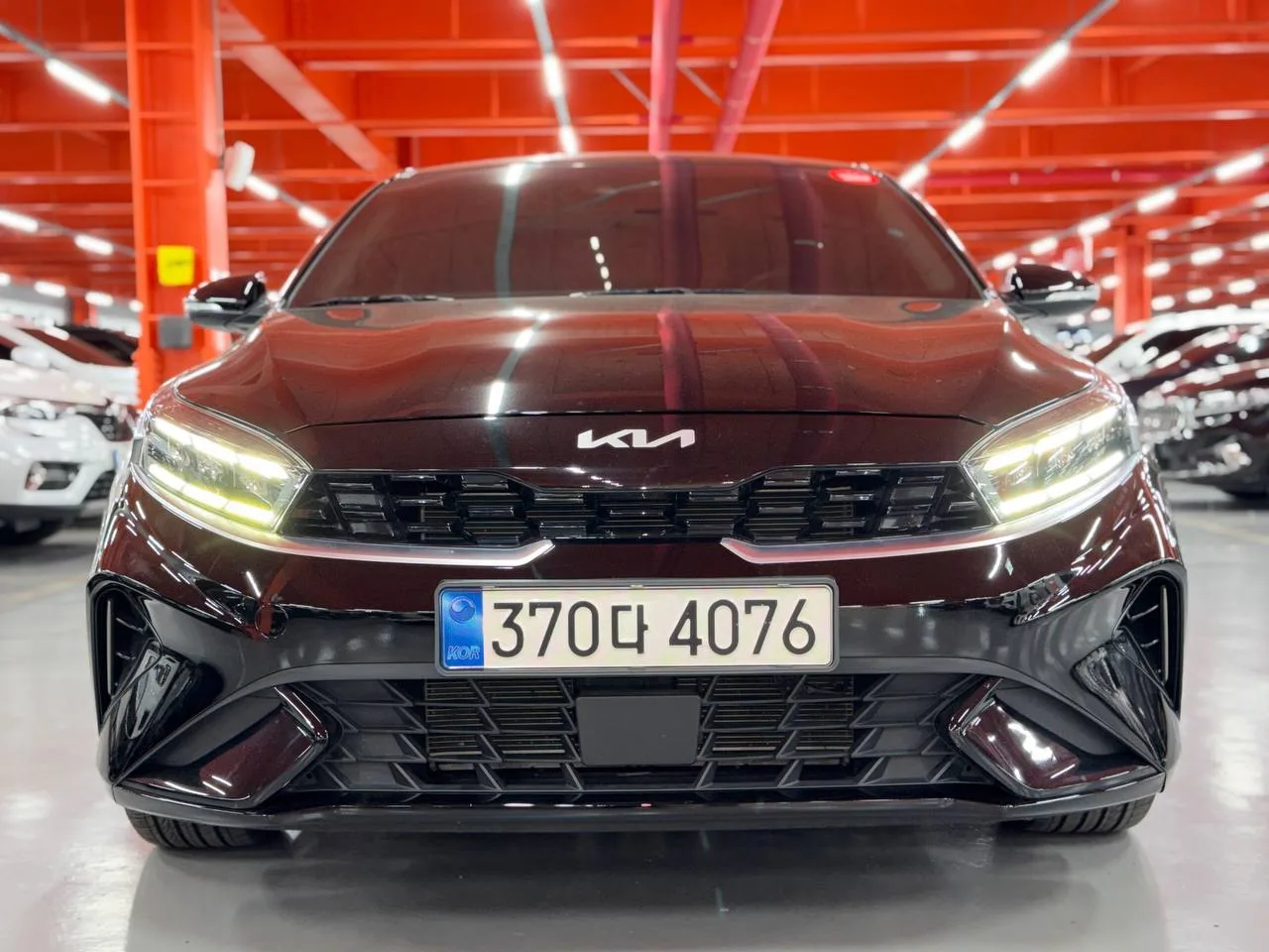 Сегодня смотрели для заказчика KIA K3 в черном цвете.