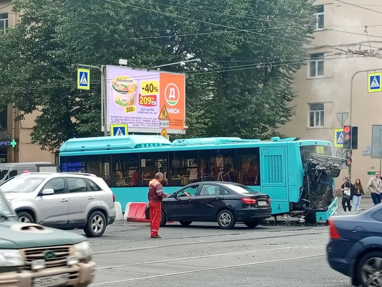 😱 Оказывается, жесть с Волгабасами случается не только в Курске. Ранее двигатель также...