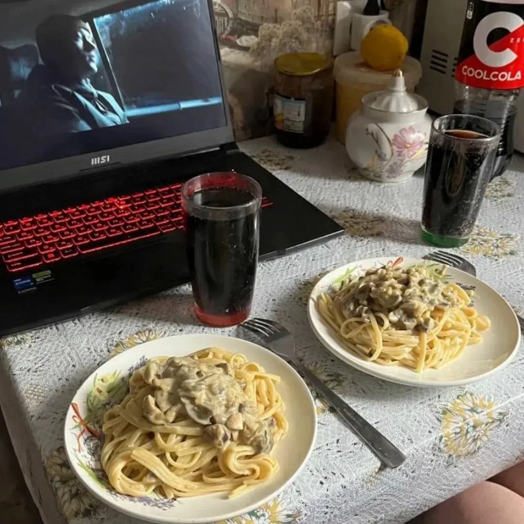 А у нас обычная домашняя еда, приятного аппетита всем 🥳
