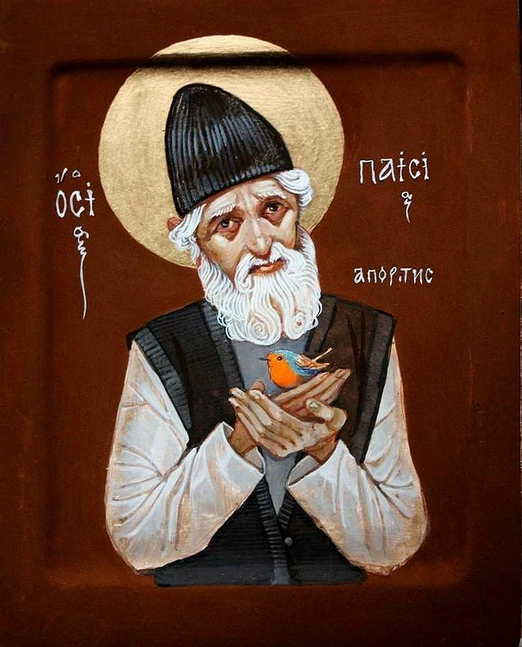 Один паломник, спускаясь по тропинке к каливе Старца, нашёл на дороге четыре новые батарейки в упако