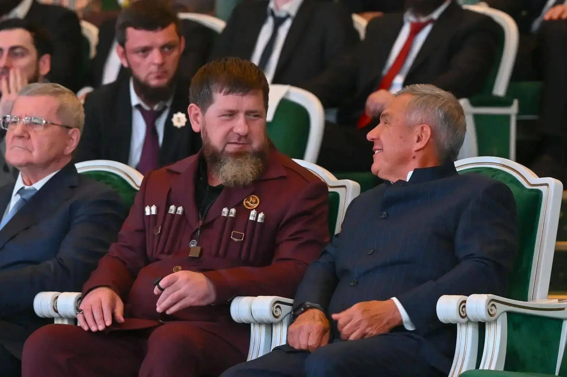 Минниханов поздравил Кадырова с 50-летним юбилеем: «С днем рождения, брат!»