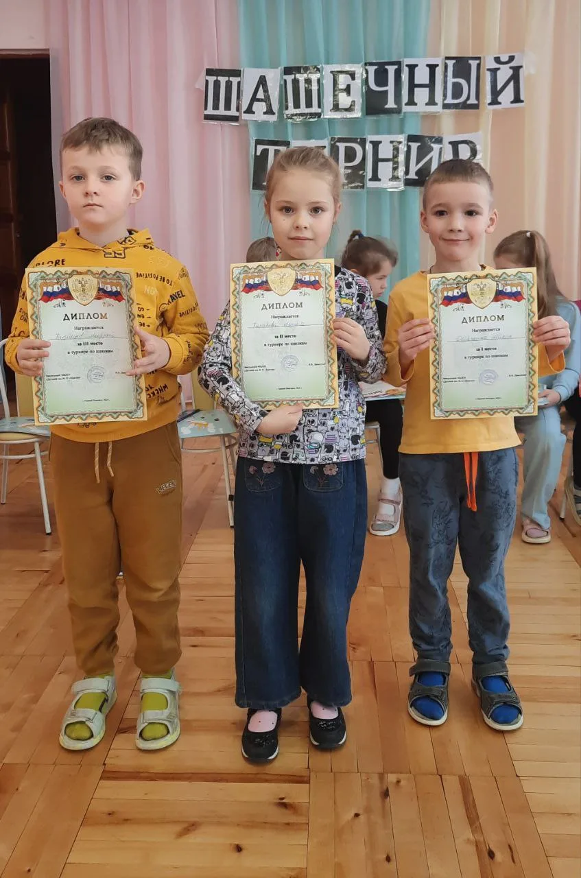 Сегодня в нашем детском саду состоялся турнир по шашкам среди воспитанников старшего до...
