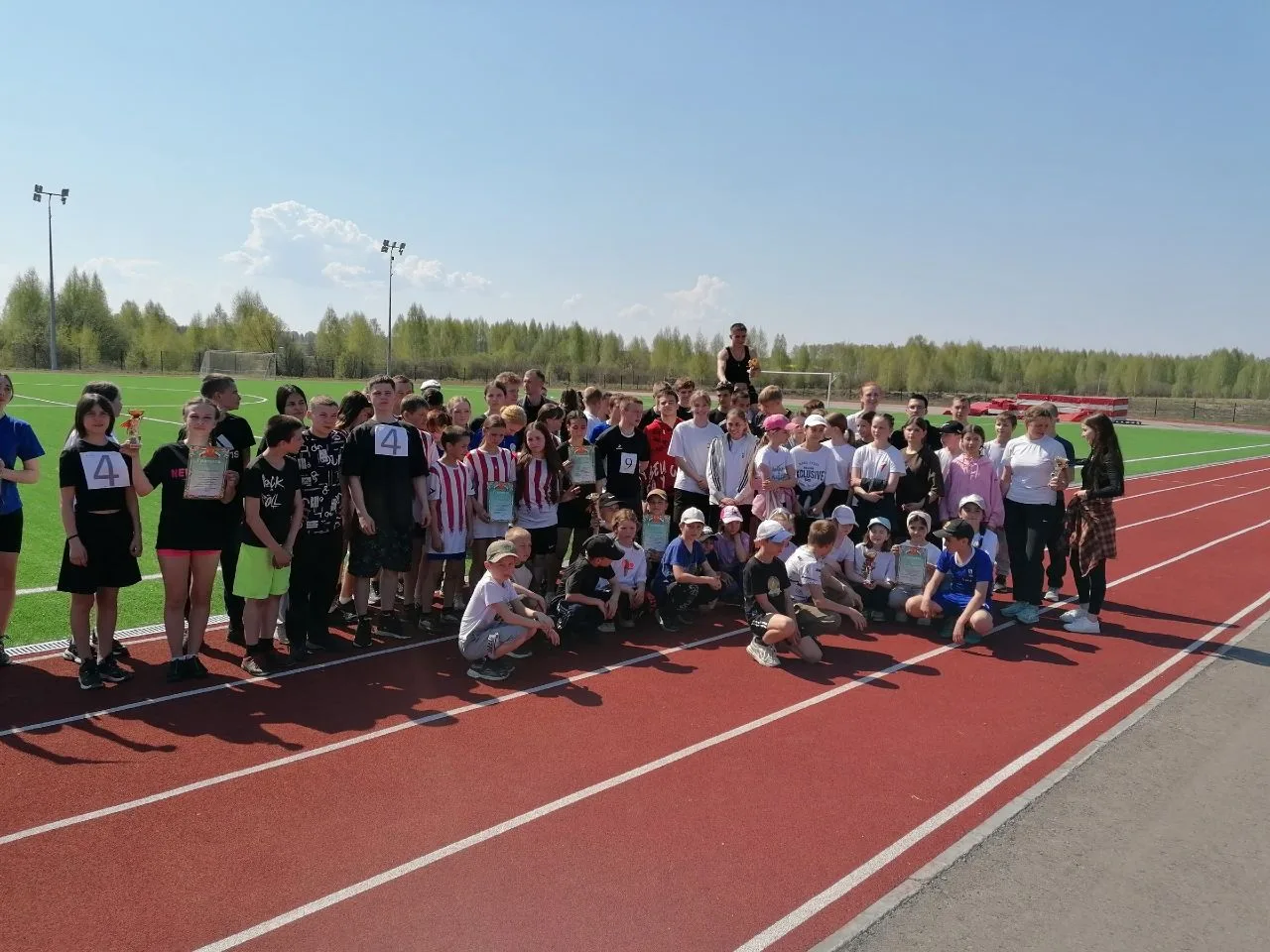 🏆 Триумф нашей школы на районной эстафете, посвящённой 81-й годовщине Великой Победы! ...
