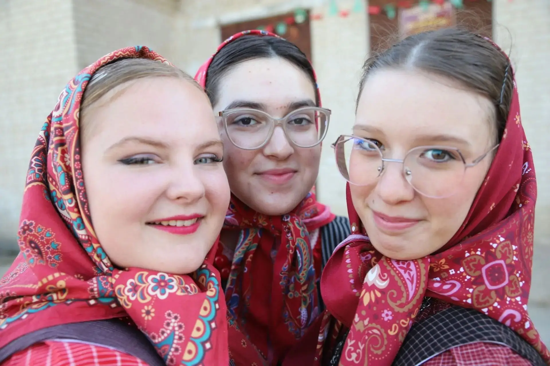 28 августа вокальный ансамбль "Беседафолк" Ржаникова Милена, Горбунова Наталия, Гасанов...