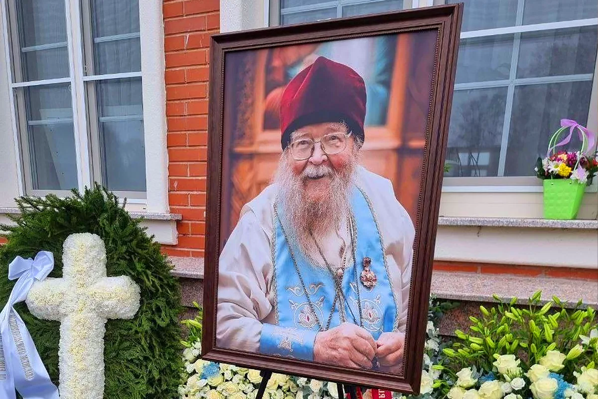 Совсем недавно я делился довольно личными мыслями о том, что духовная связь со старцем Иоанном Мирон