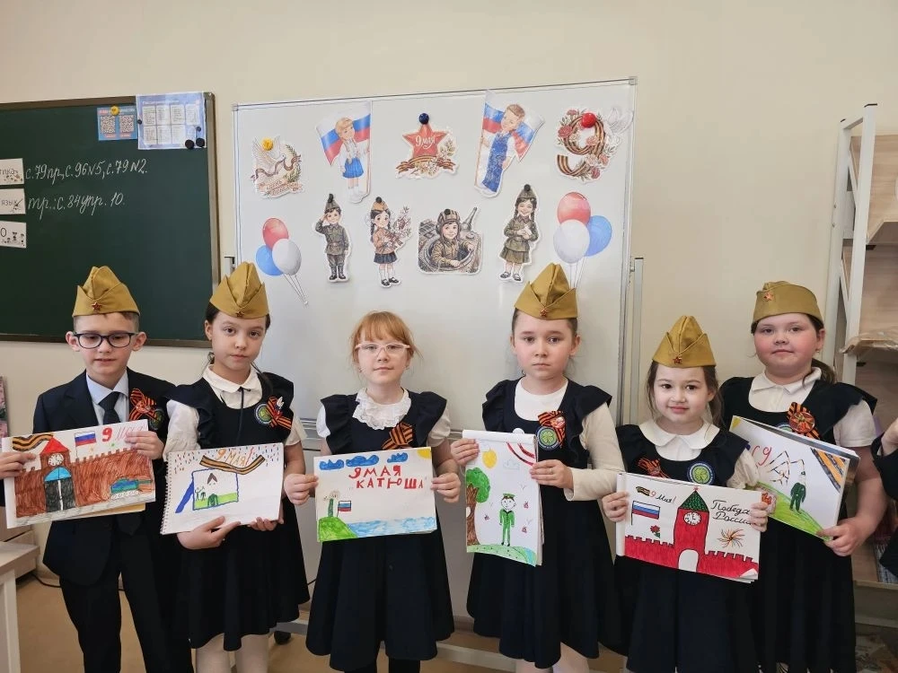 🖌️ В преддверии 9 Мая в рамках партийных проектов «Новая школа» и «Историческая память» в СОШ №56 пр