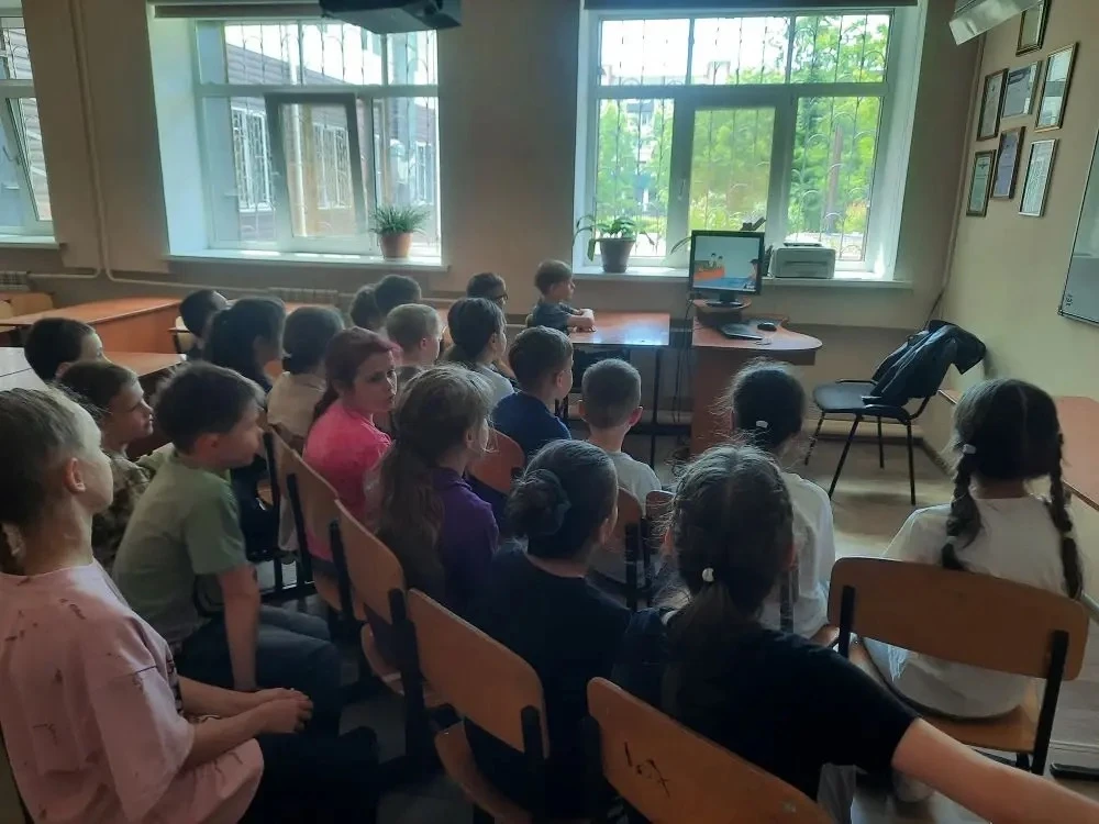 ☀️ Важный разговор у воды: лето должно быть безопасным

В нашем пришкольном оздоровительном лагере п