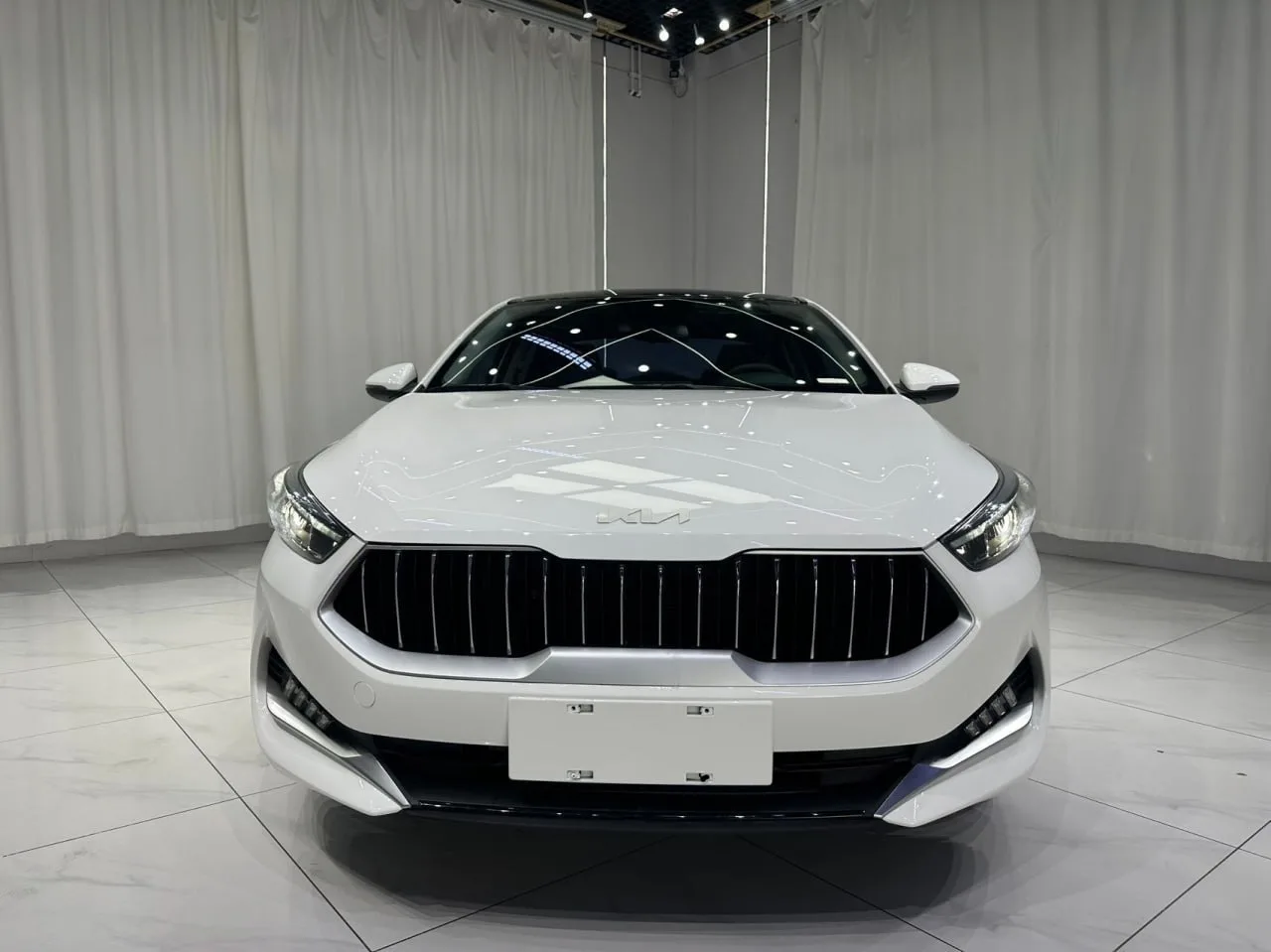 Сегодня купили такой вот 🇨🇳Kia K3🇨🇳 в Китае для нашего клиента😊