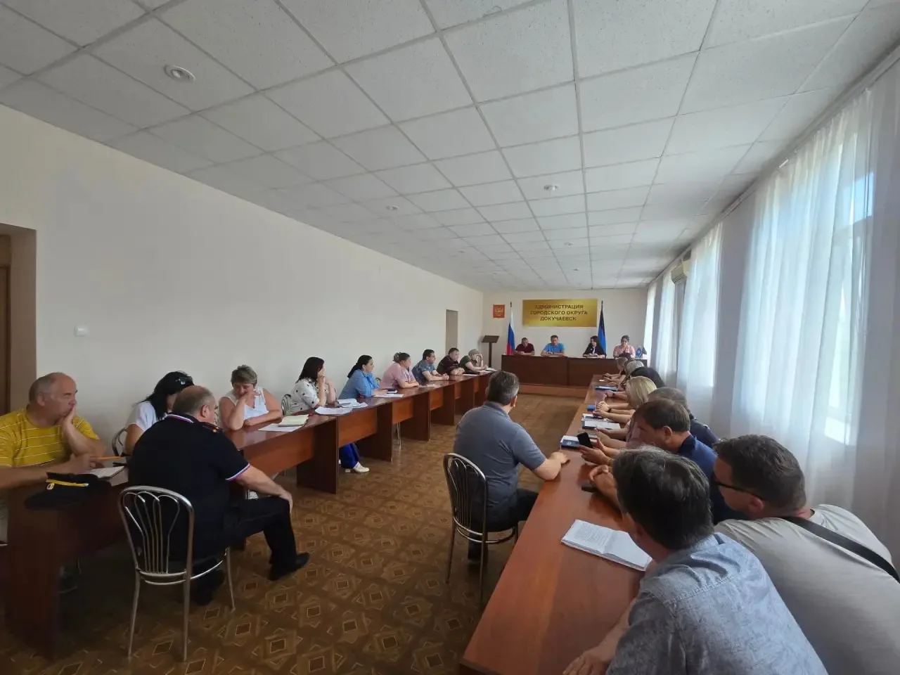 Плановое аппаратное совещание прошло с руководителями предприятий, организаций, учреждений города 23