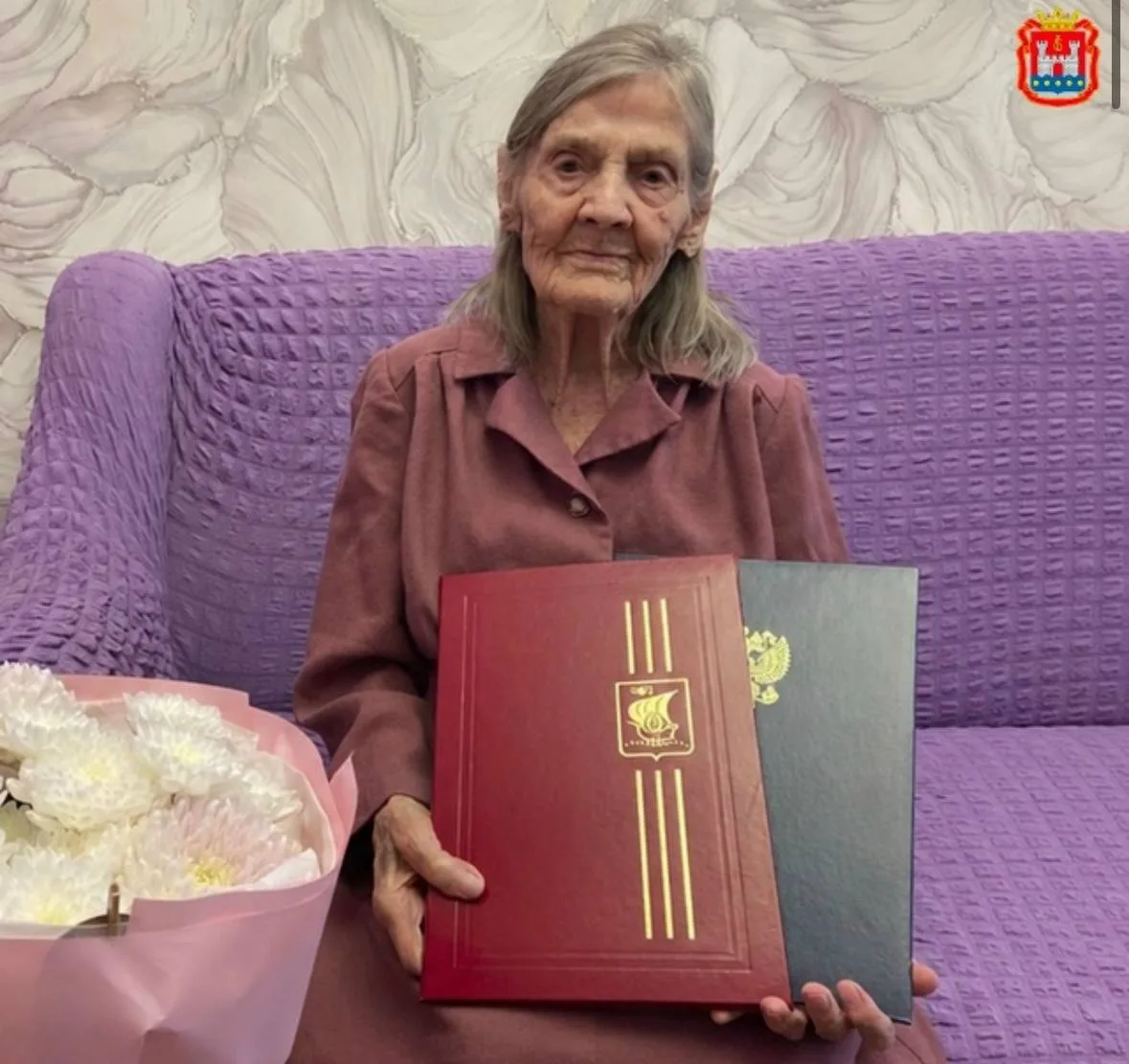 Сегодня исполнилось 100 лет труженице тыла Валентине Николаевне Шабановой. 

Родилась в Алтайском кр