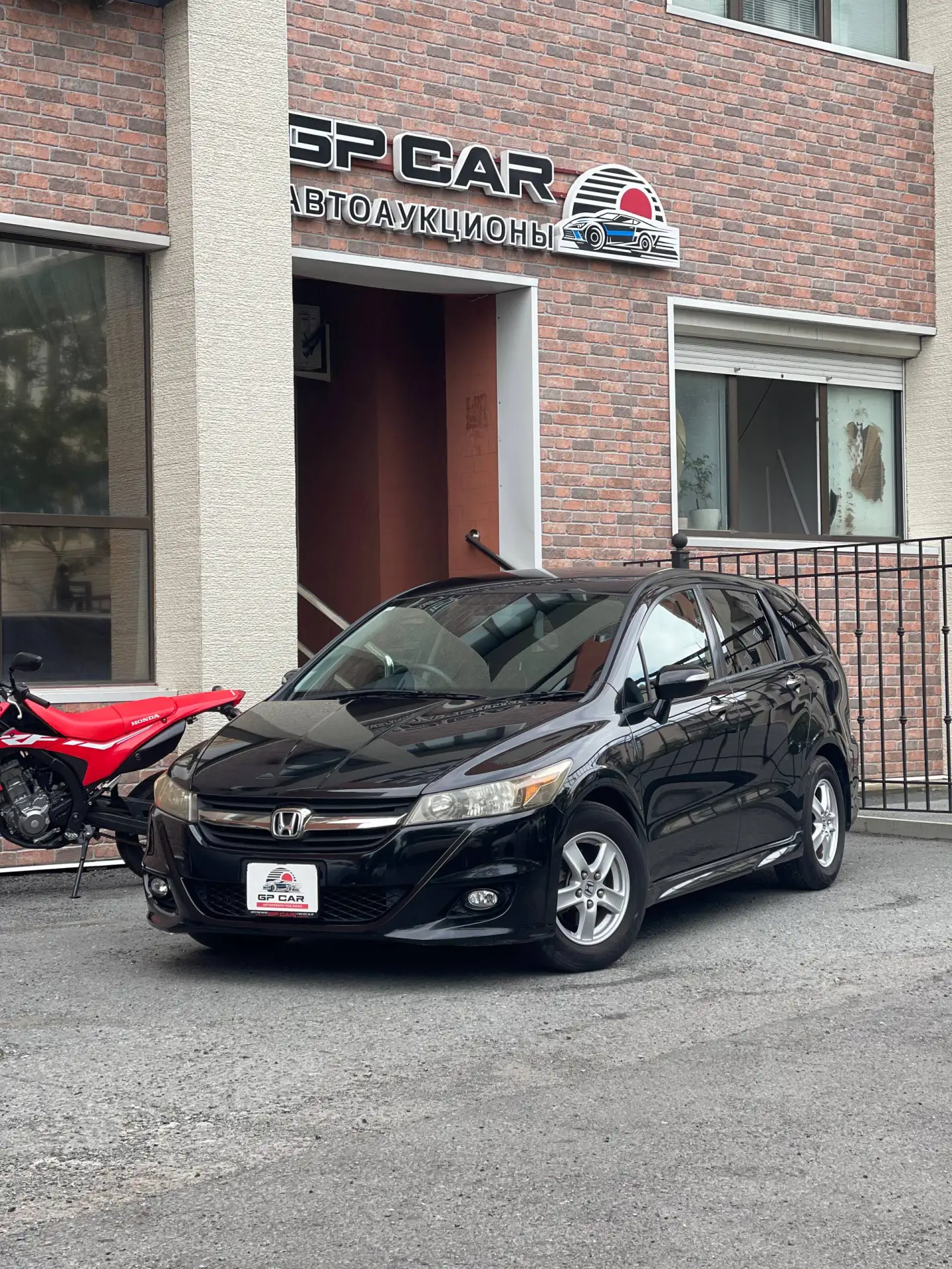 🏎 Honda Stream 2010 из Японии за  882.000 ₽