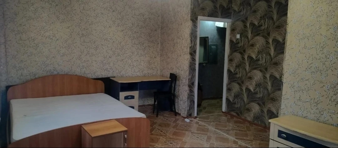 Сдам однокомнатную квартиру по ул Шаймуратова ( холодильник, стиралка). 14+ счетчики