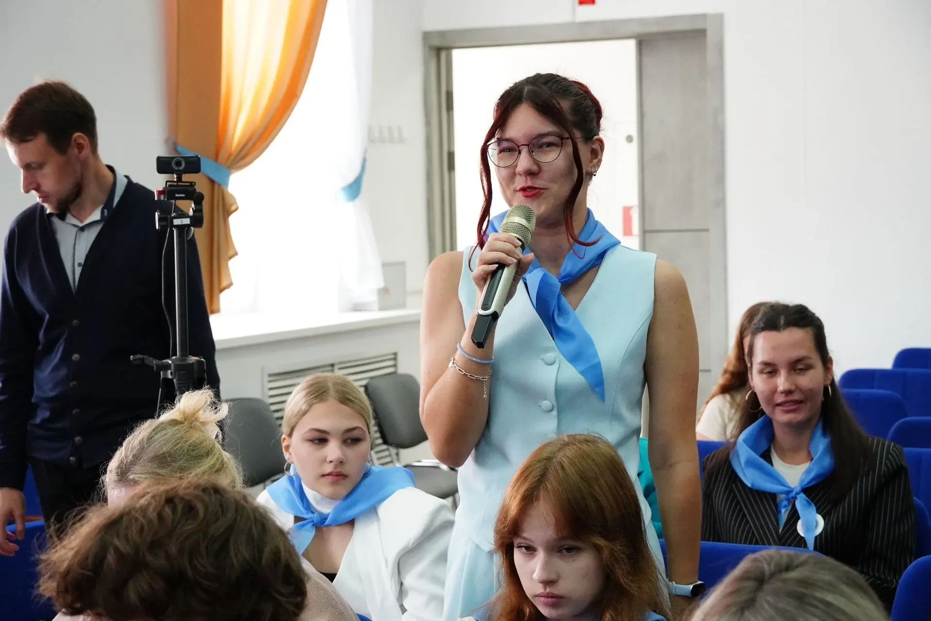🎓✨ Каким будет учитель будущего? А что думают об этом те, кто только выбирает педагоги...