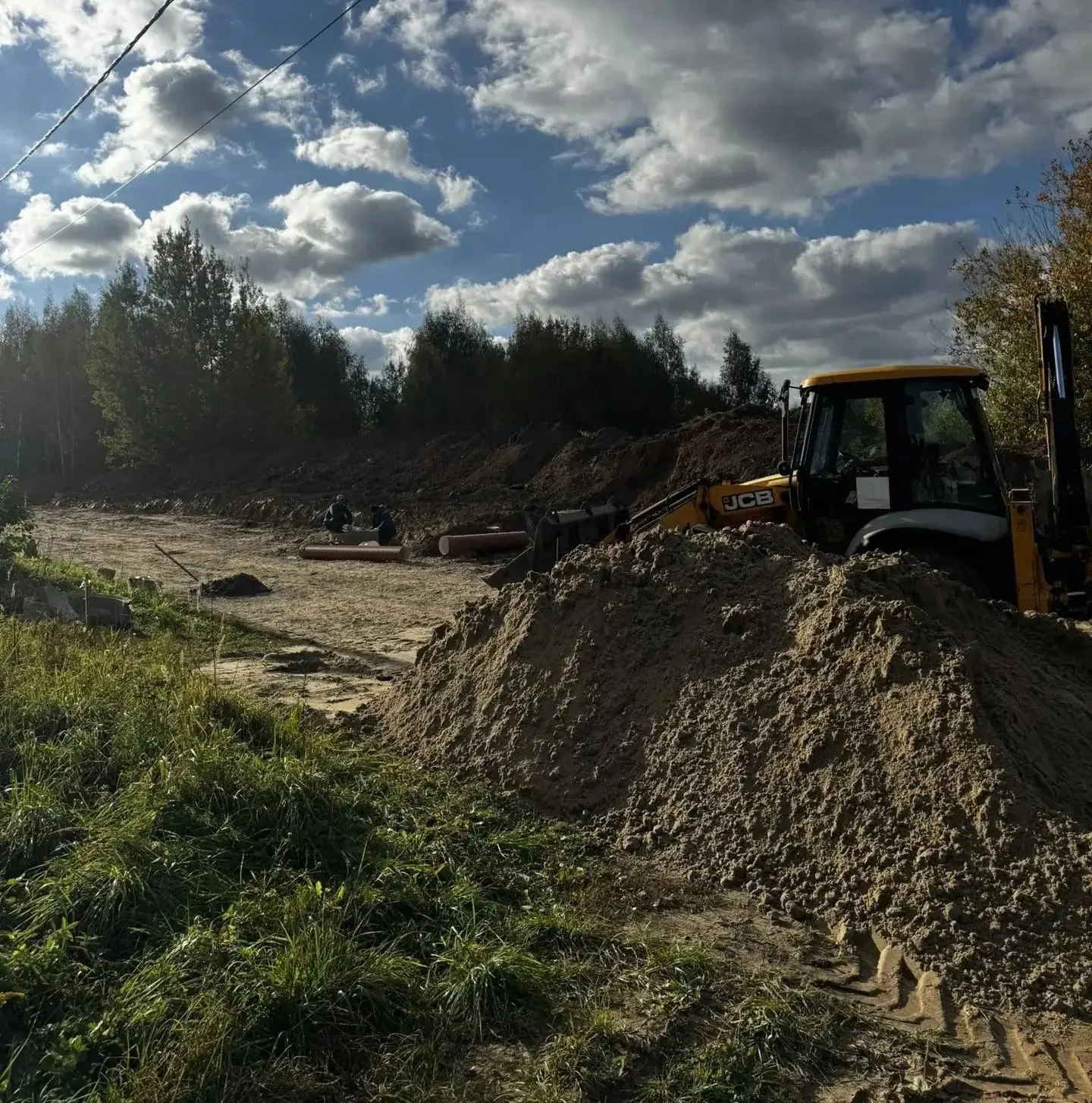 🚧 Дорога в Сновицы-Веризино на ул. Фалалеевская: первый этап в работе 🚧