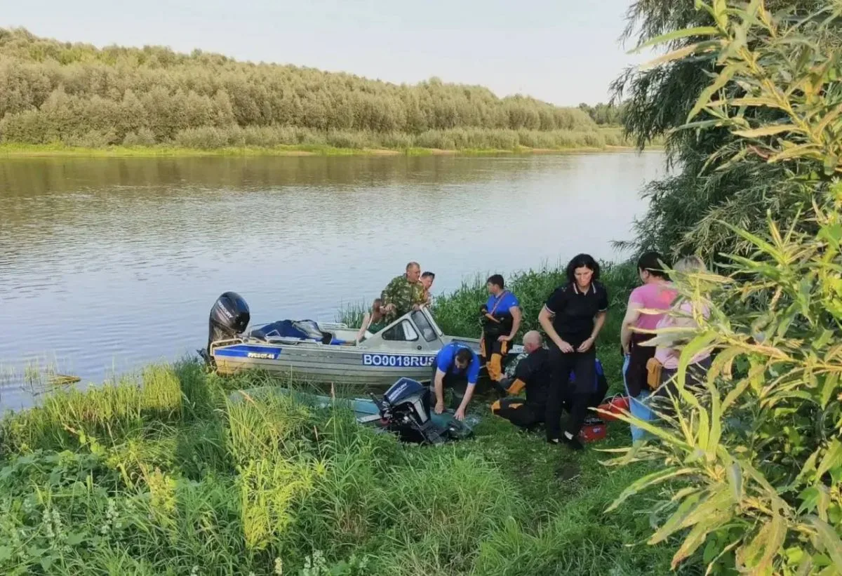 Во Владимирской области на Клязьме утонул молодой мужчина: спасатели ведут поиски тела
https://newsv