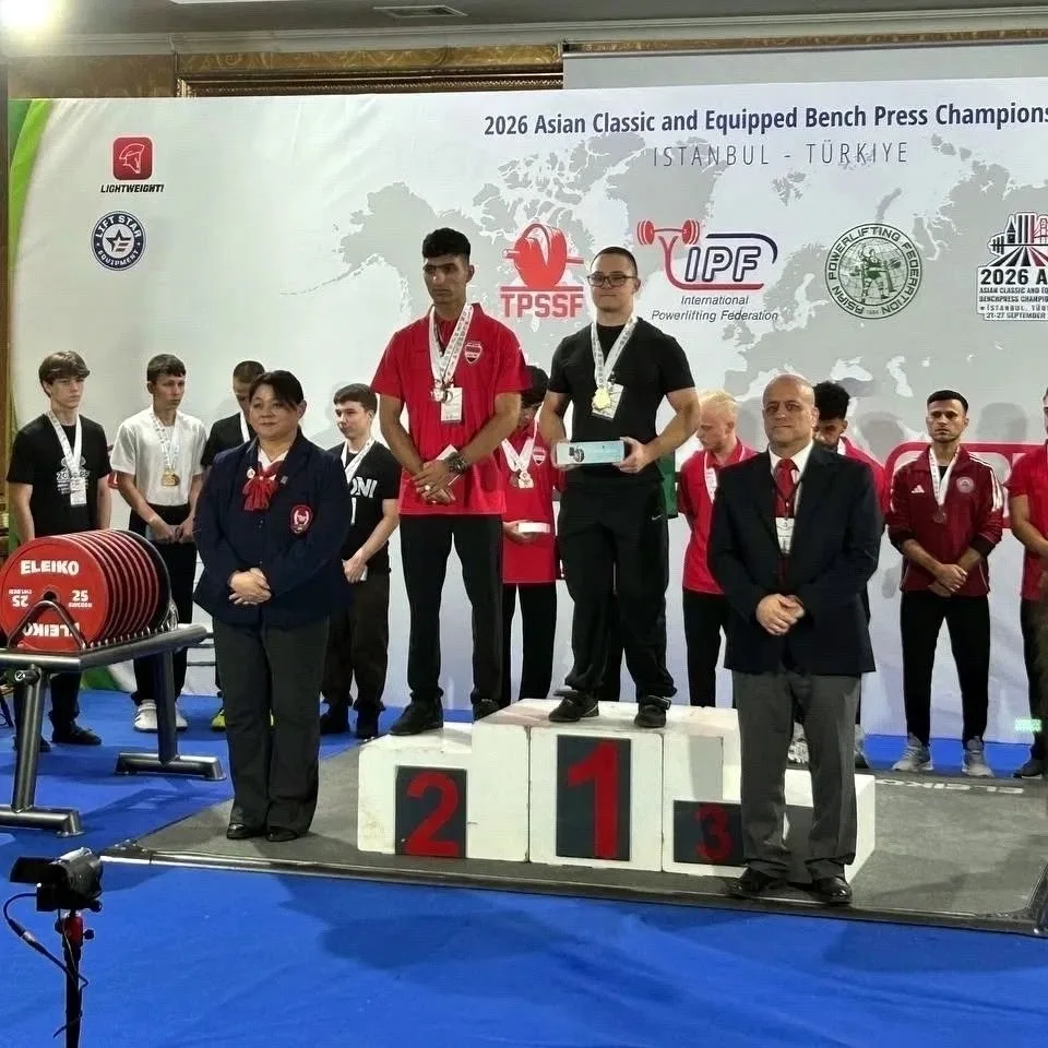 🏆 Матвей Лукиных из Осы взял золото первенства Азии по пауэрлифтингу — в Стамбуле он в...