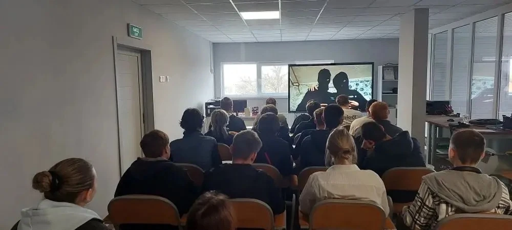 Студенты техникума знакомятся с опасностью терроризма через документальное кино  Сегодня в нашем тех