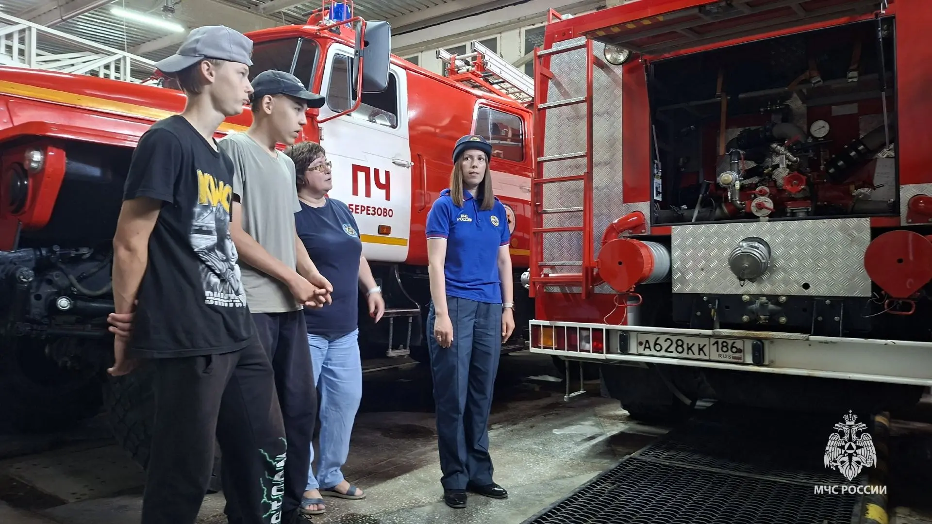 🚒 В пожарной части Берёзово прошло профилактическое мероприятие «Лето без опасности»