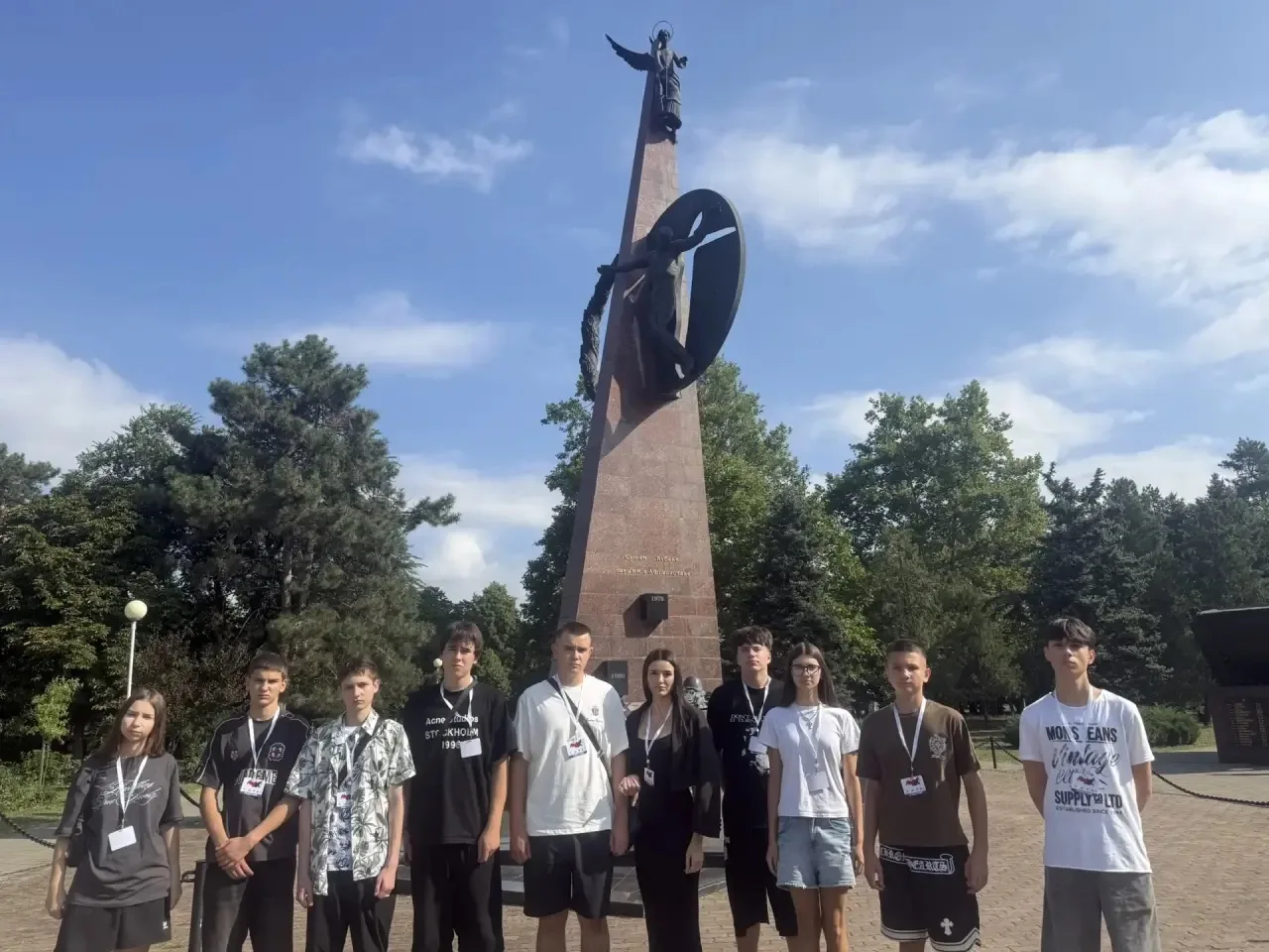 ЭКСКУРСИОННЫЙ МАРШРУТ «НИТЬ ПАМЯТИ КРАСНОДАРСКОГО КРАЯ»
Два дня — и целая эпоха.
16-19 июля группа л
