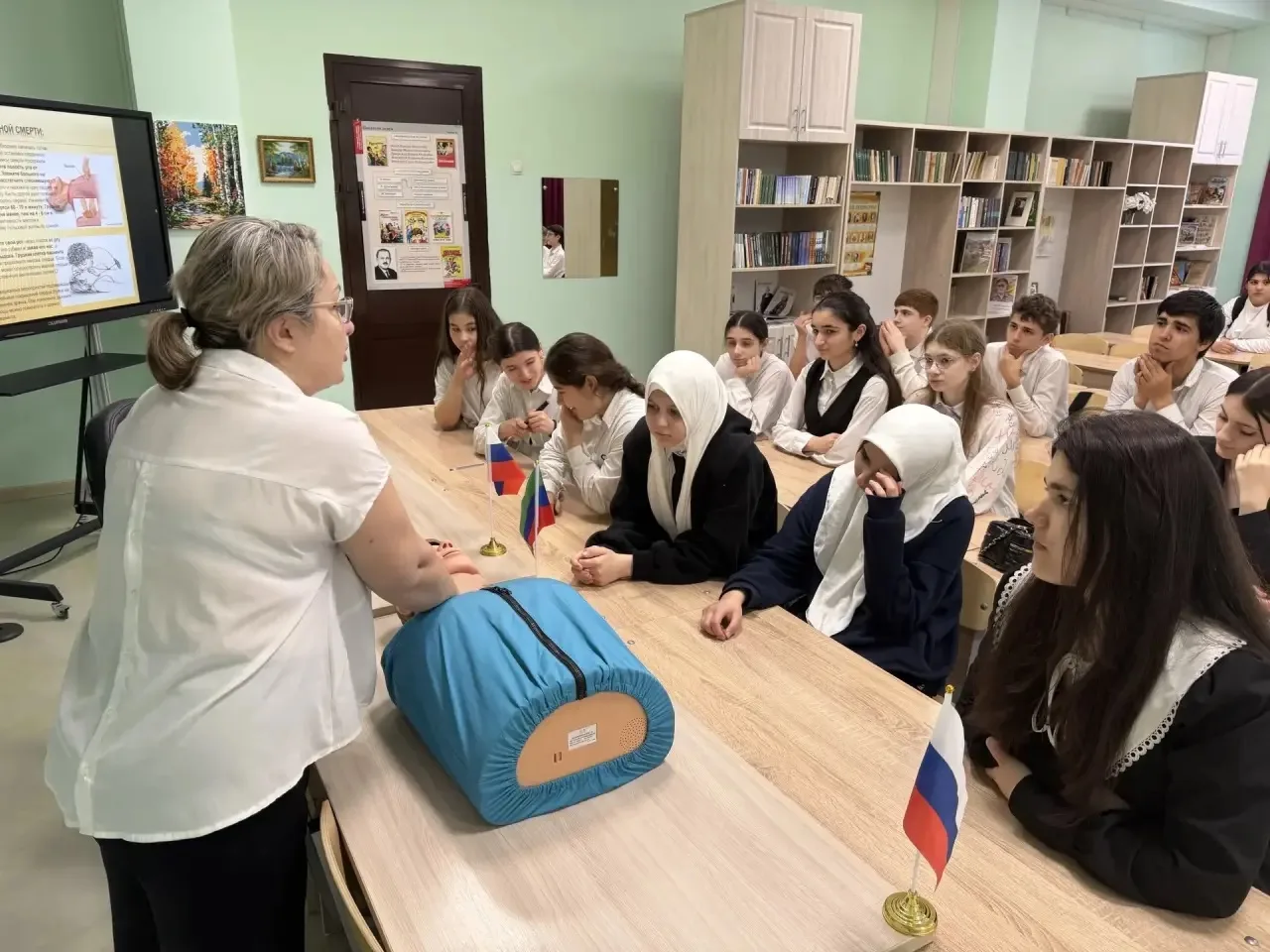 22.05.2026г в нашей школе состоялось практическое занятие по оказанию первой помощи для учащихся. Ме